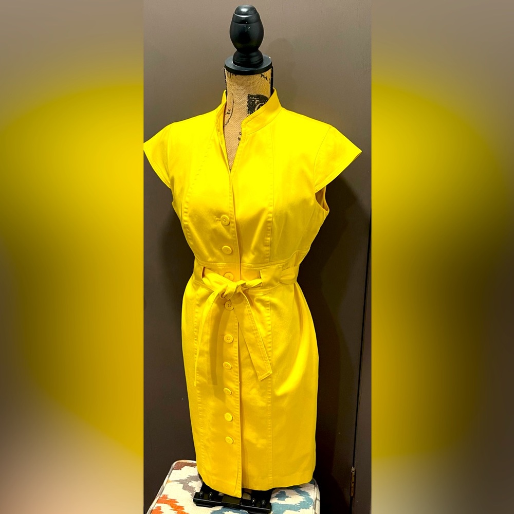 Yellow button down Calvin Klein Belted dress. Size 10 from a smoke free home.